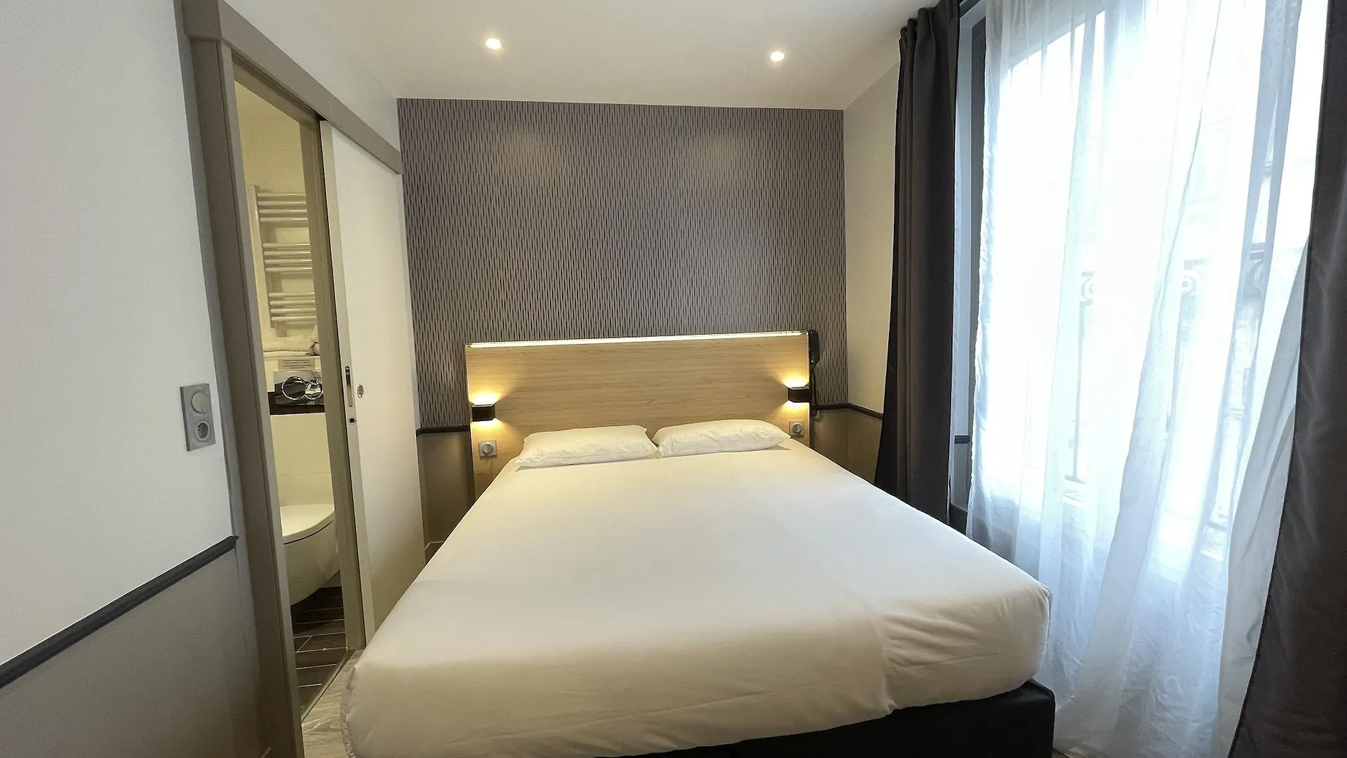Hotel La Folie Des Pres - Saint-germain-des-pres 3*