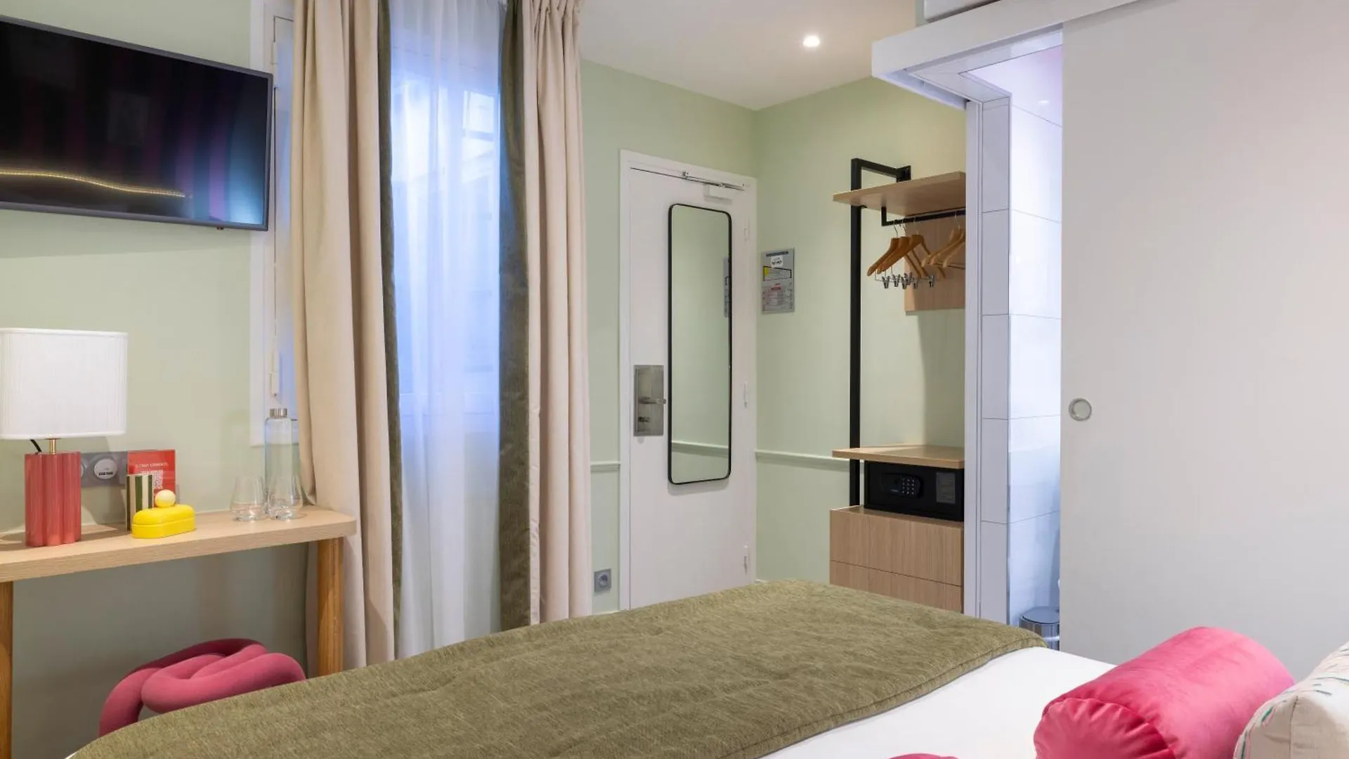 La Folie Des Pres - Saint-germain-des-pres Hotel 3*