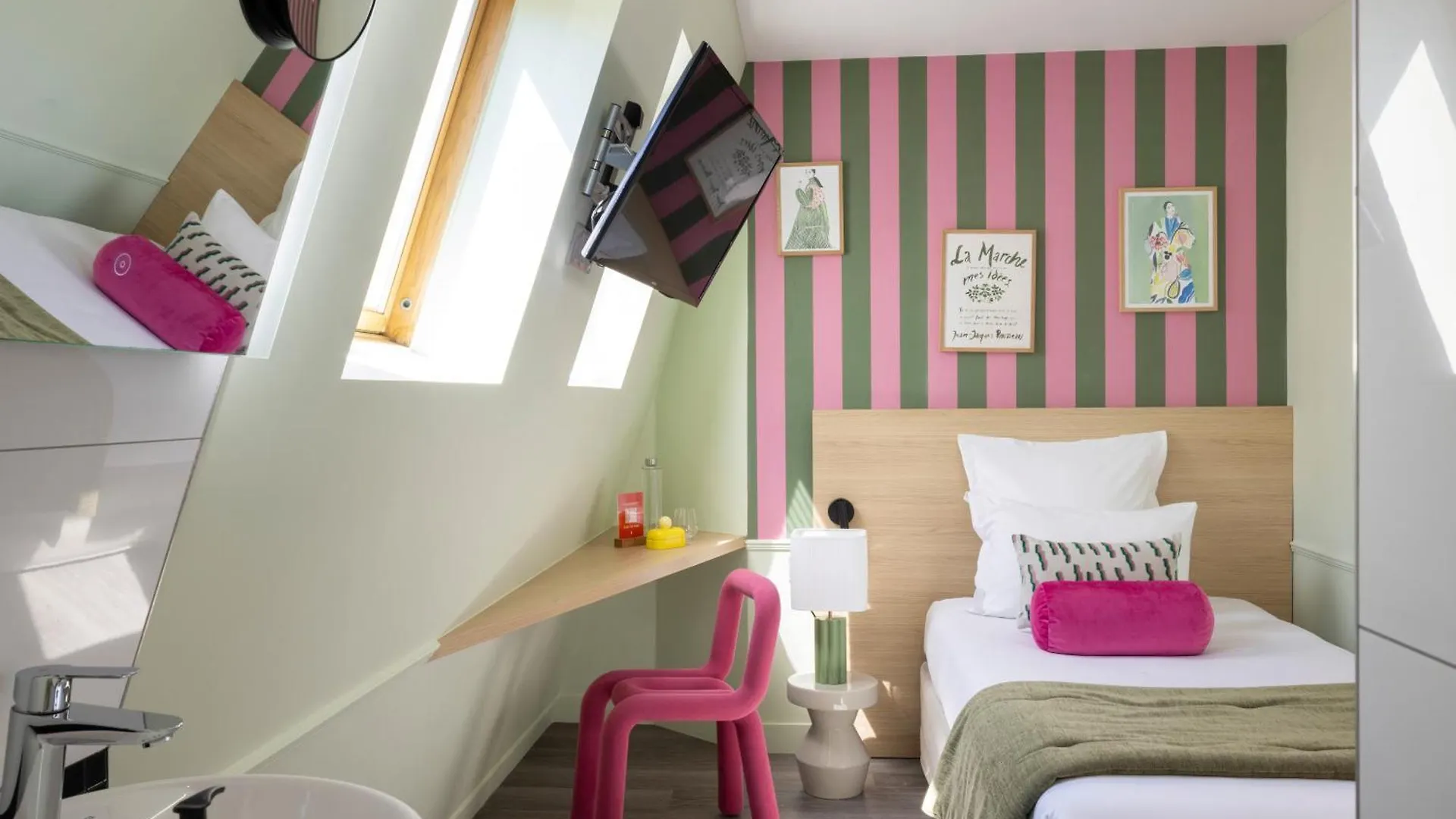 Hotel La Folie Des Pres - Saint-germain-des-pres 3*
