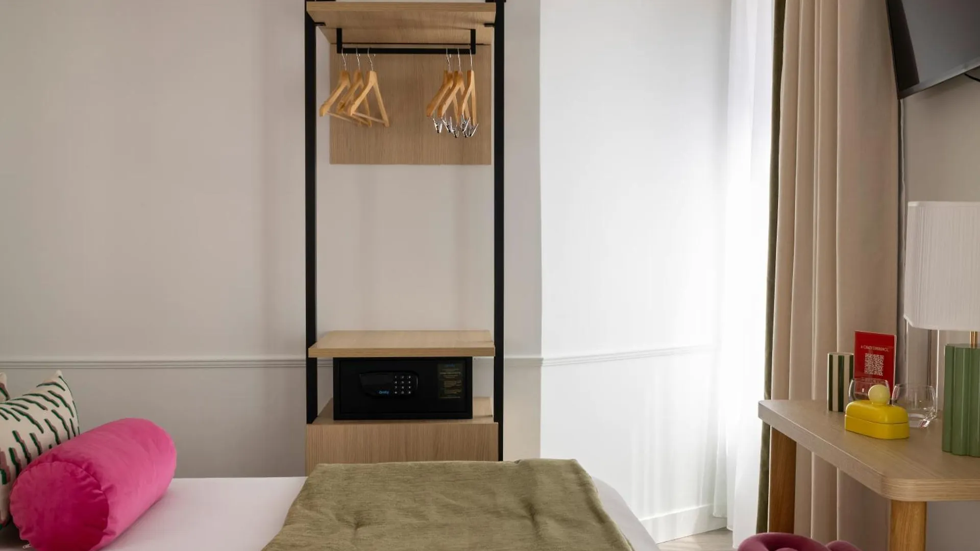 La Folie Des Pres - Saint-germain-des-pres Hotel 3*