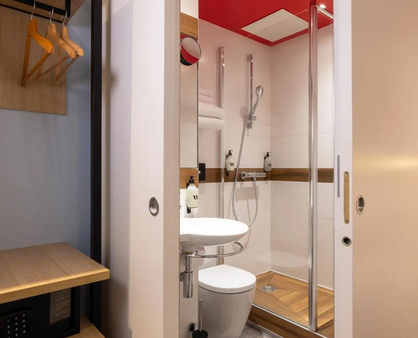 La Folie Des Pres - Saint-germain-des-pres Hotel 3*